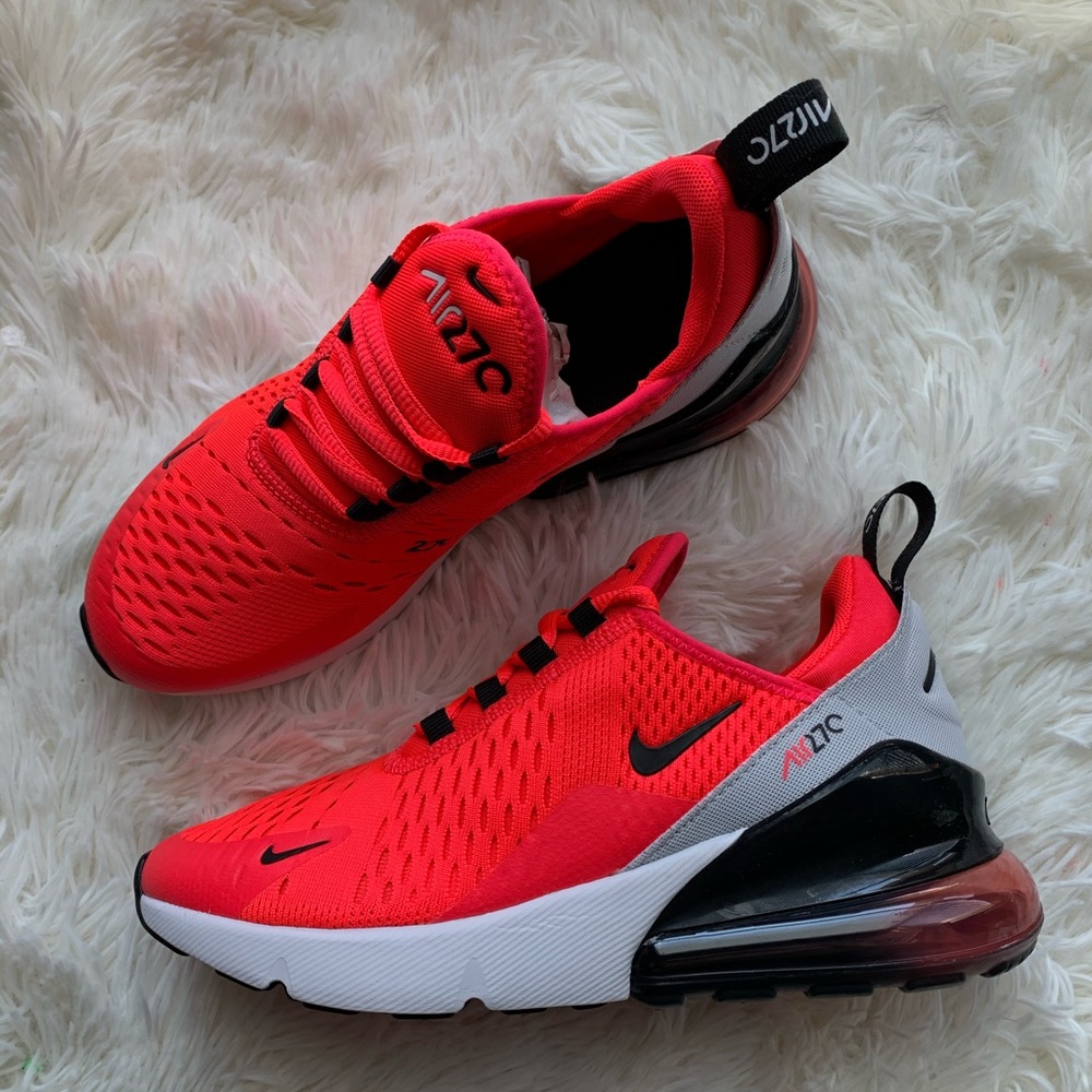 Nike Air Max 270 - Picture 3 of 6